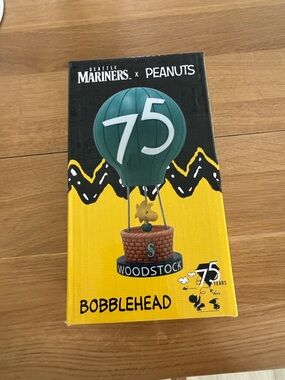 Seattle Mariners x Peanuts Woodstock 75th Anniversary Green & Yellow Bobblehead